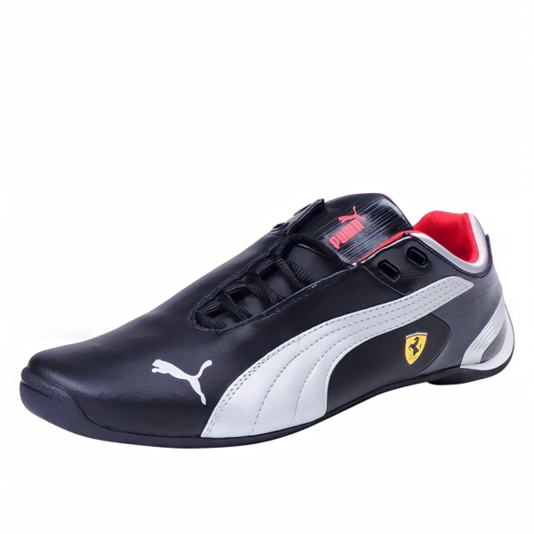 Puma Ferrari puutsad. Suurus 30