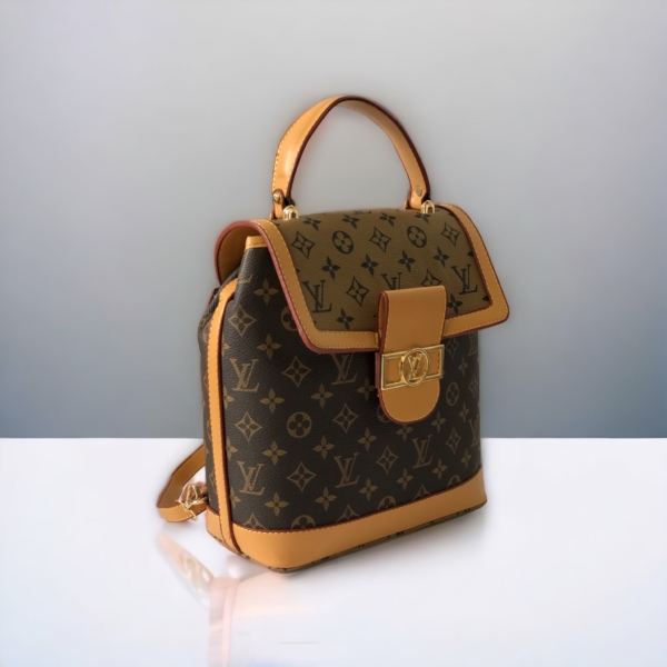.Louis Vuitton seljakott