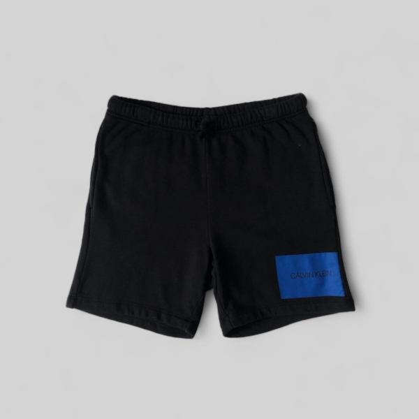 Calvin Klein lühikesed püksid. Suurus 140/152