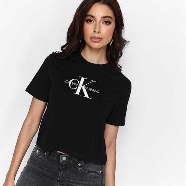 Calvin Klein T-särk. Suurus L