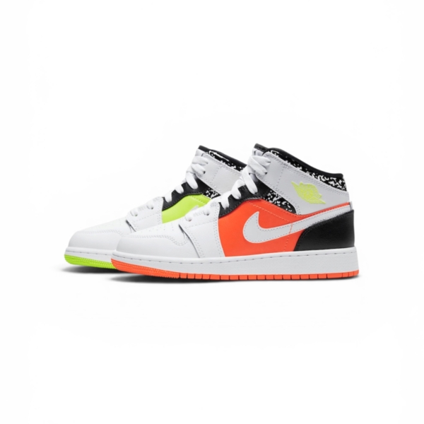 Nike Jordan 1MID jalanõud. Suurus 38