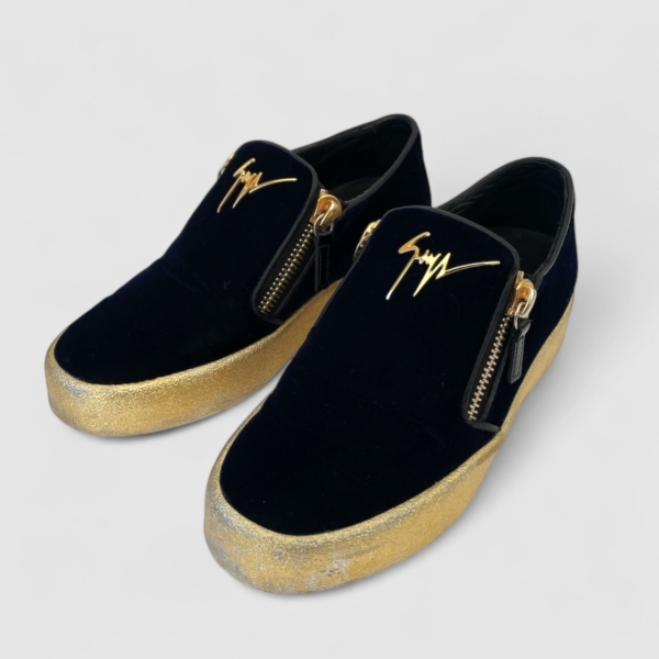 Giuseppe Zanotti. Suurus 37