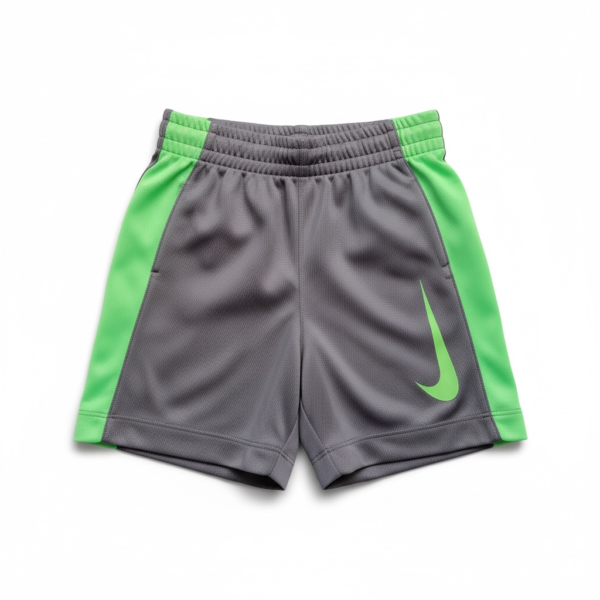 Nike lühikesed püksid. Suurus 98