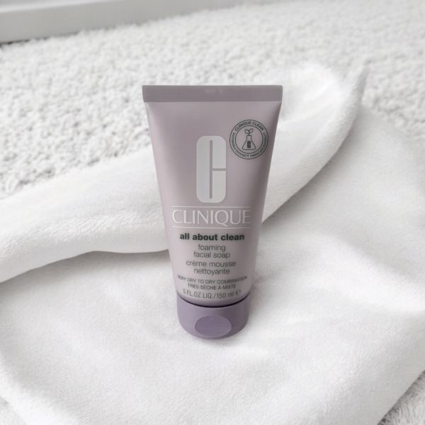 Clinique näeo puhastusvahend 150ml