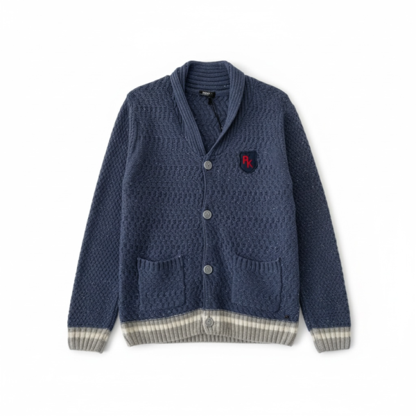 Ronnie K kampsun. Suurus 158