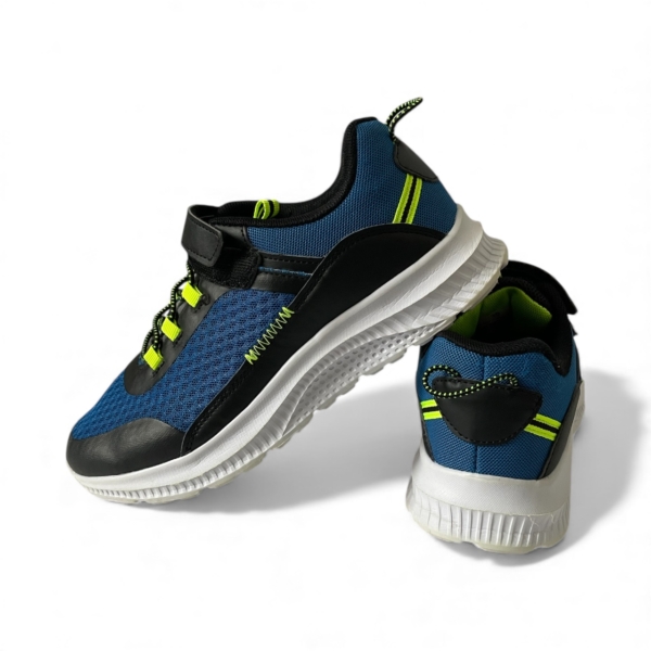 House jalanõud. Suurus 39