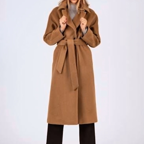 Piret Kuresaar mantel. Suurus S